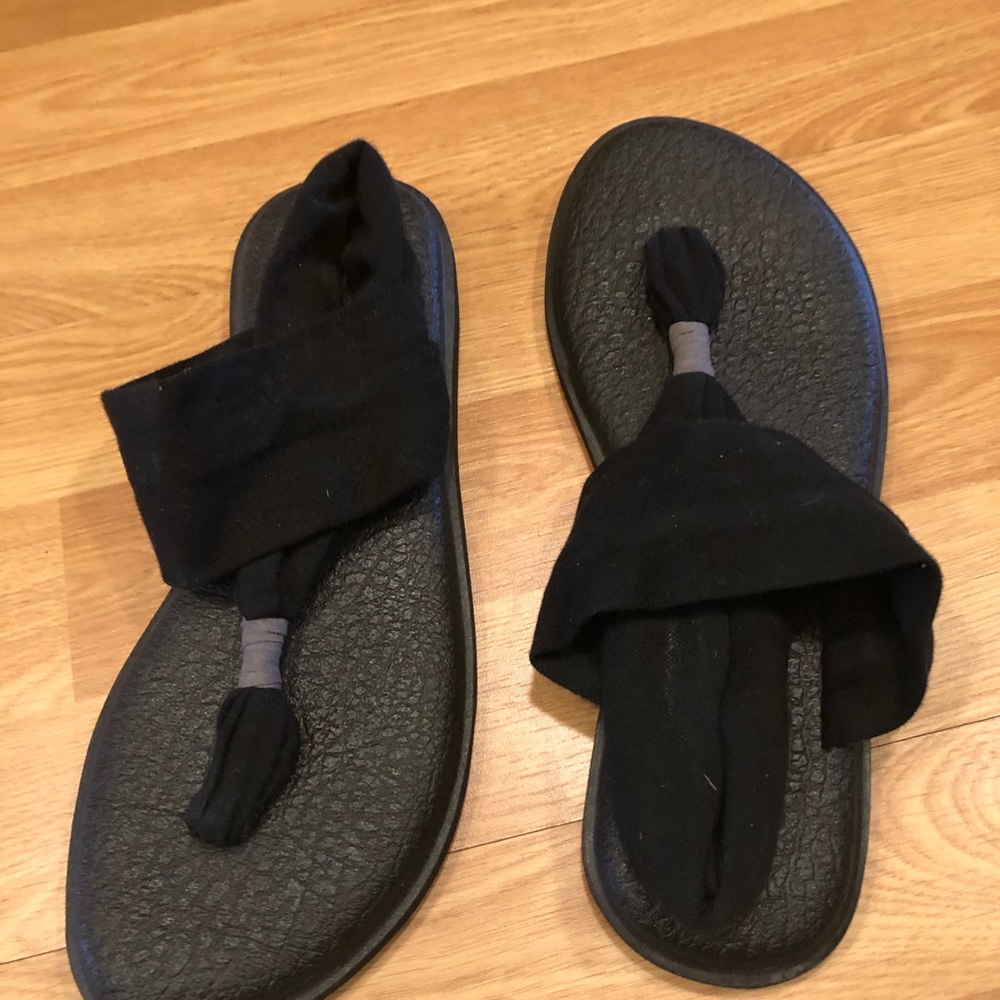 Black Sanuk summer sandals